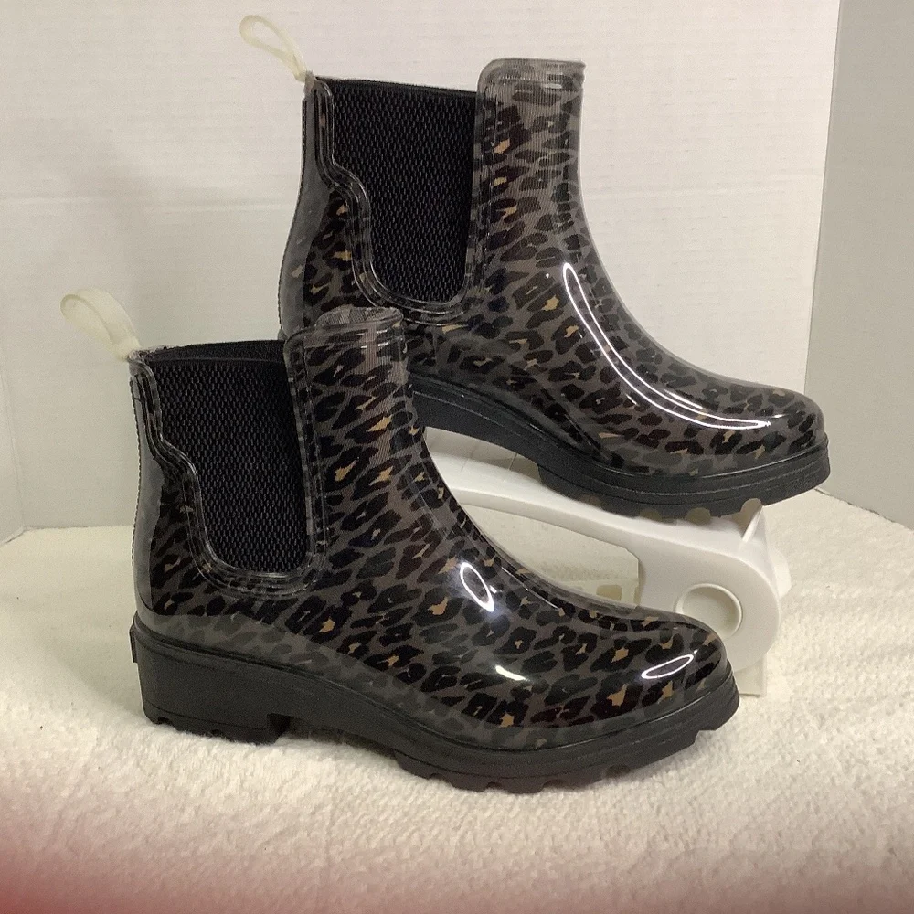 EUC Ocean + Coast‎ Leopard rain boots booties ankle faux fur
